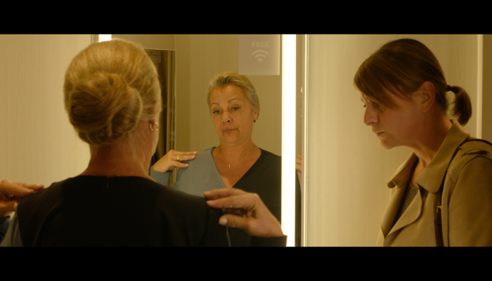 <em>Plavom cvijetu</em> Zrinka Ogreste Grand Prix Avantura film festivalapovezana slika